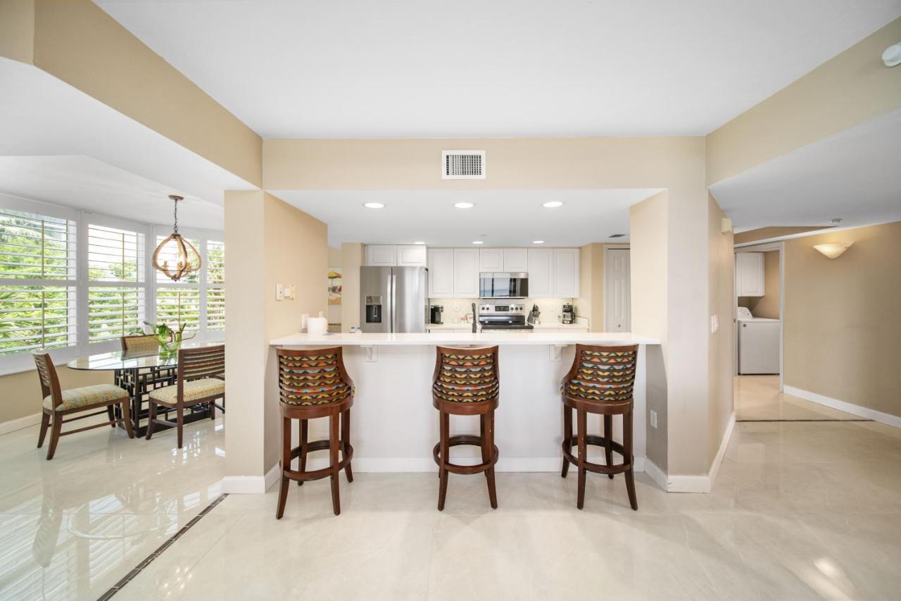 Gullwing Beach Front Resort Fort Myers Beach Extérieur photo